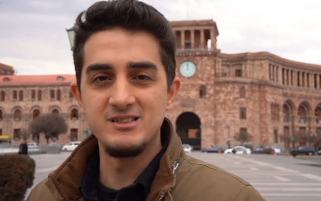 İrəvanda Xocalı soyqırımı ilə bağlı sorğu - Türk bloqqer Ermənistanda+Video
