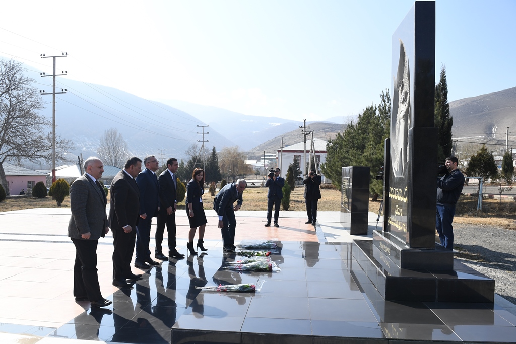 Xocalı soyqırımının 28-ci ildönümünə həsr olunmuş anım tədbiri keçirilib - FOTO