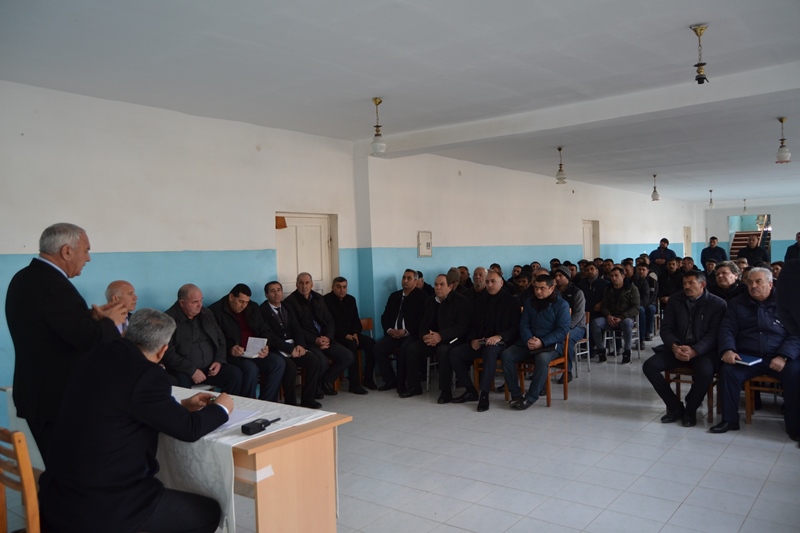 Füzulidə sakinlərin şikayəti nəzarətə götürüldü