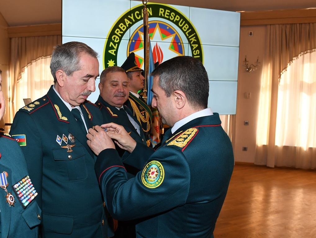 Elçin Quliyev istefaya göndərilən generallarla görüşdü - FOTO