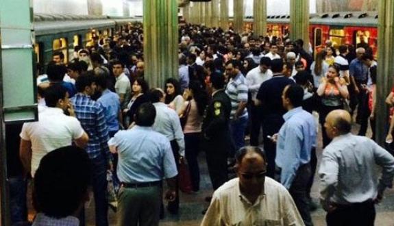 Bakı metrosunda yenidən PROBLEM YARANDI