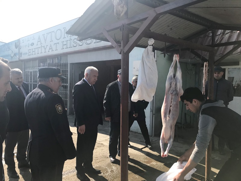 İcra başçısı bazarlardakı qiymətlərlə maraqlandı
