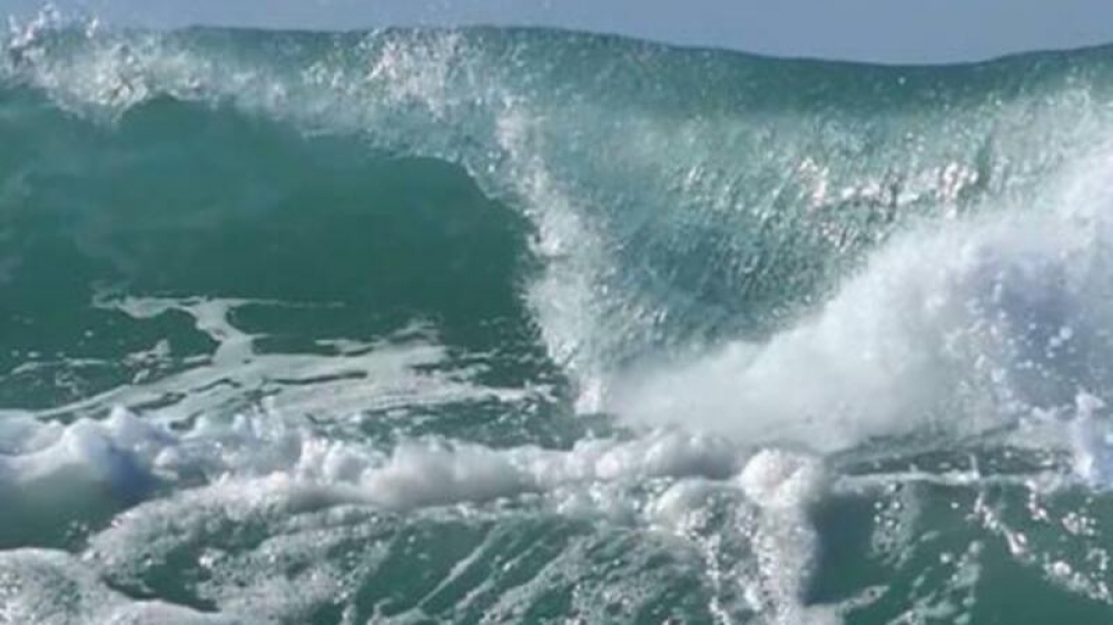 Xəzərdə dalğanın hündürlüyü 6 metrə çatdı - Faktiki hava