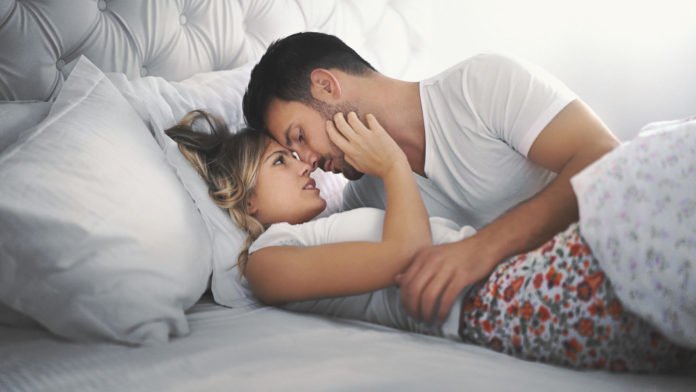 Koronavirus cinsi yolla keçə bilər? – Androloqdan CAVAB