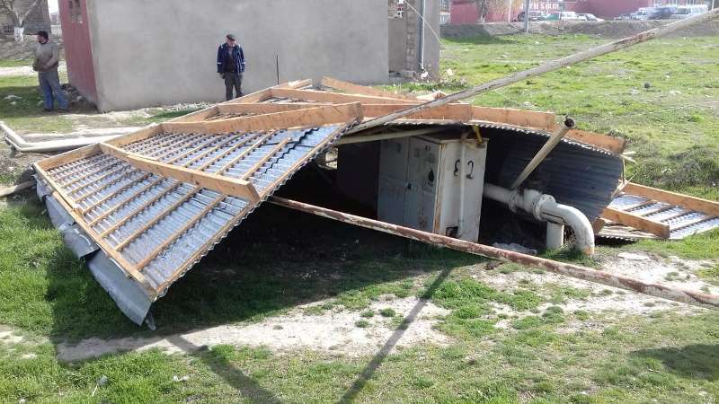 Güclü külək Xudatda ciddi fəsadlar törədib  - FOTOLAR