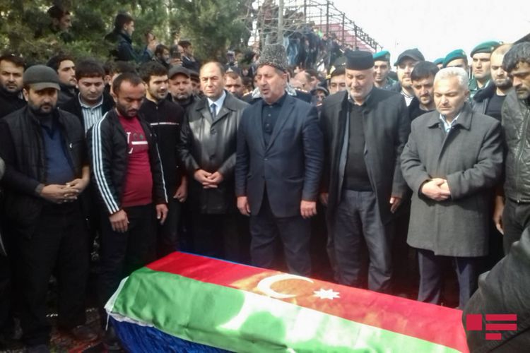 Şəhid olan hərbi qulluqçumuz Bərdə rayonunda dəfn olunub - FOTO