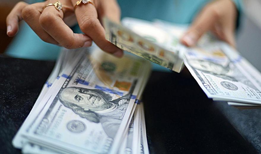 Bu neft ölkəsində dollar kəskin BAHALAŞDI