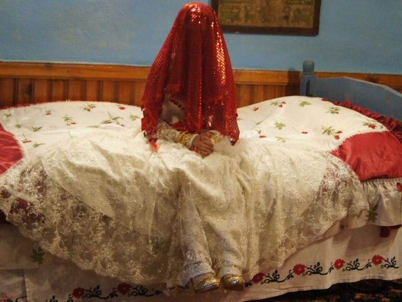 Abort olunan məktəblilər: Erkən nikahların acı statistikası - VİDEO