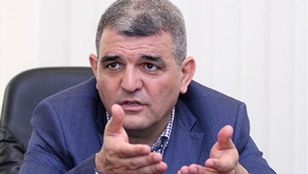 “İnternet təhsil barədə düşünməliyik” - Fazil Mustafa