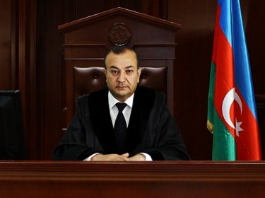 Lerik Rayon Məhkəməsinin sədrinə töhmət verildi