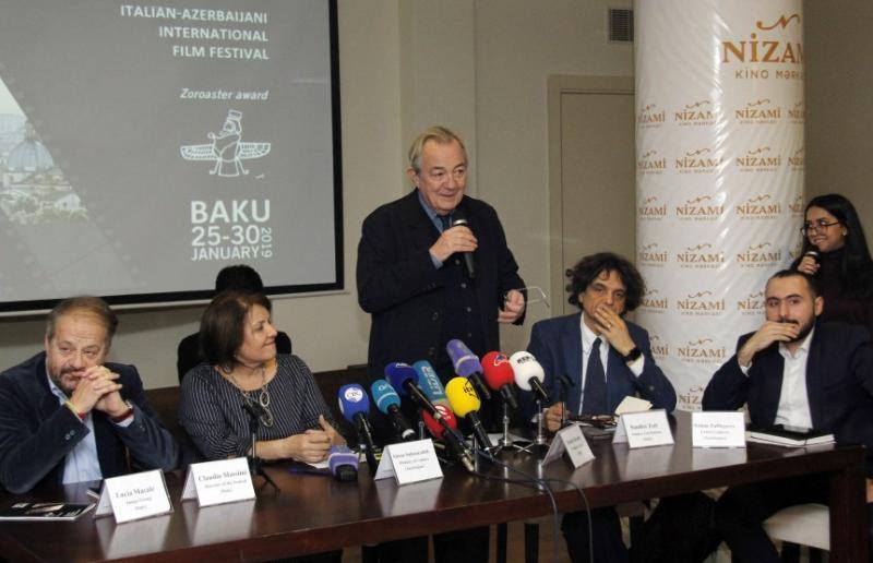 Azərbaycanlı rejissorun 2 filmi beynəlxalq festivalda qalib oldu 