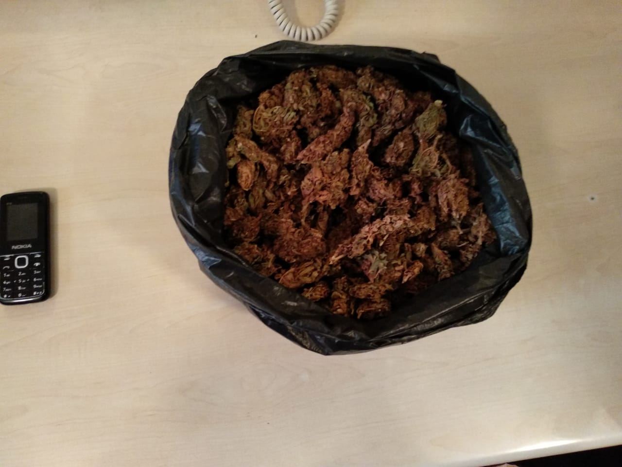 Ağdaş sakinindən narkotik götürüldü