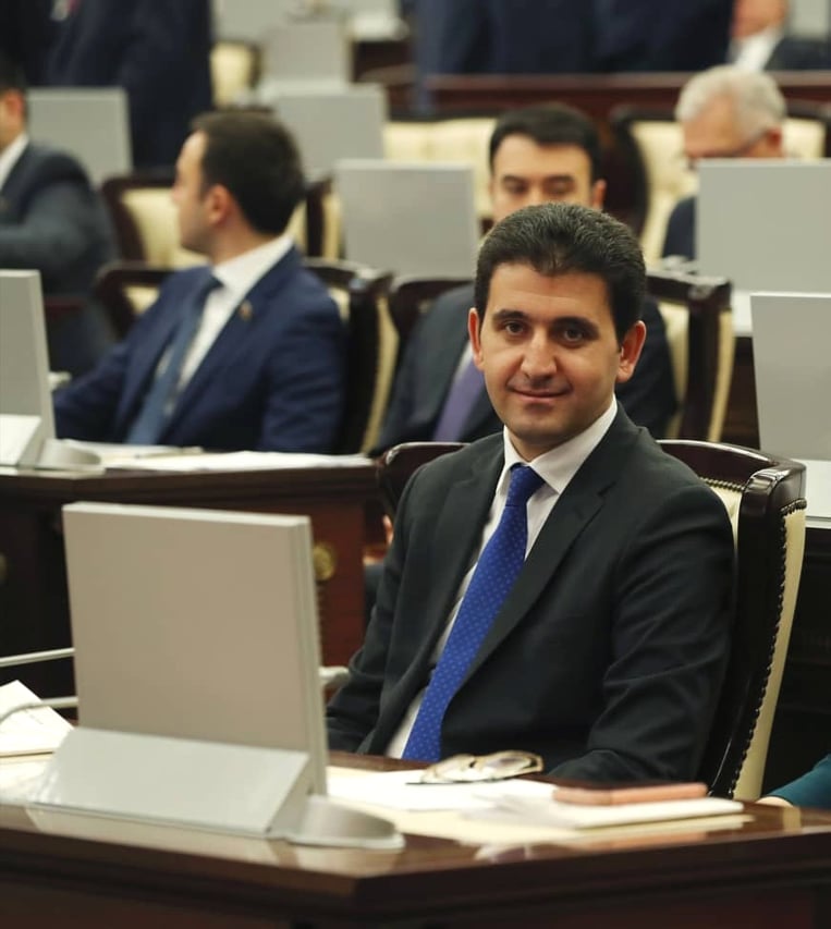 Əhalinin sağlamlığı hər zaman Prezidentin diqqət mərkəzindədir - Naqif Həmzəyev