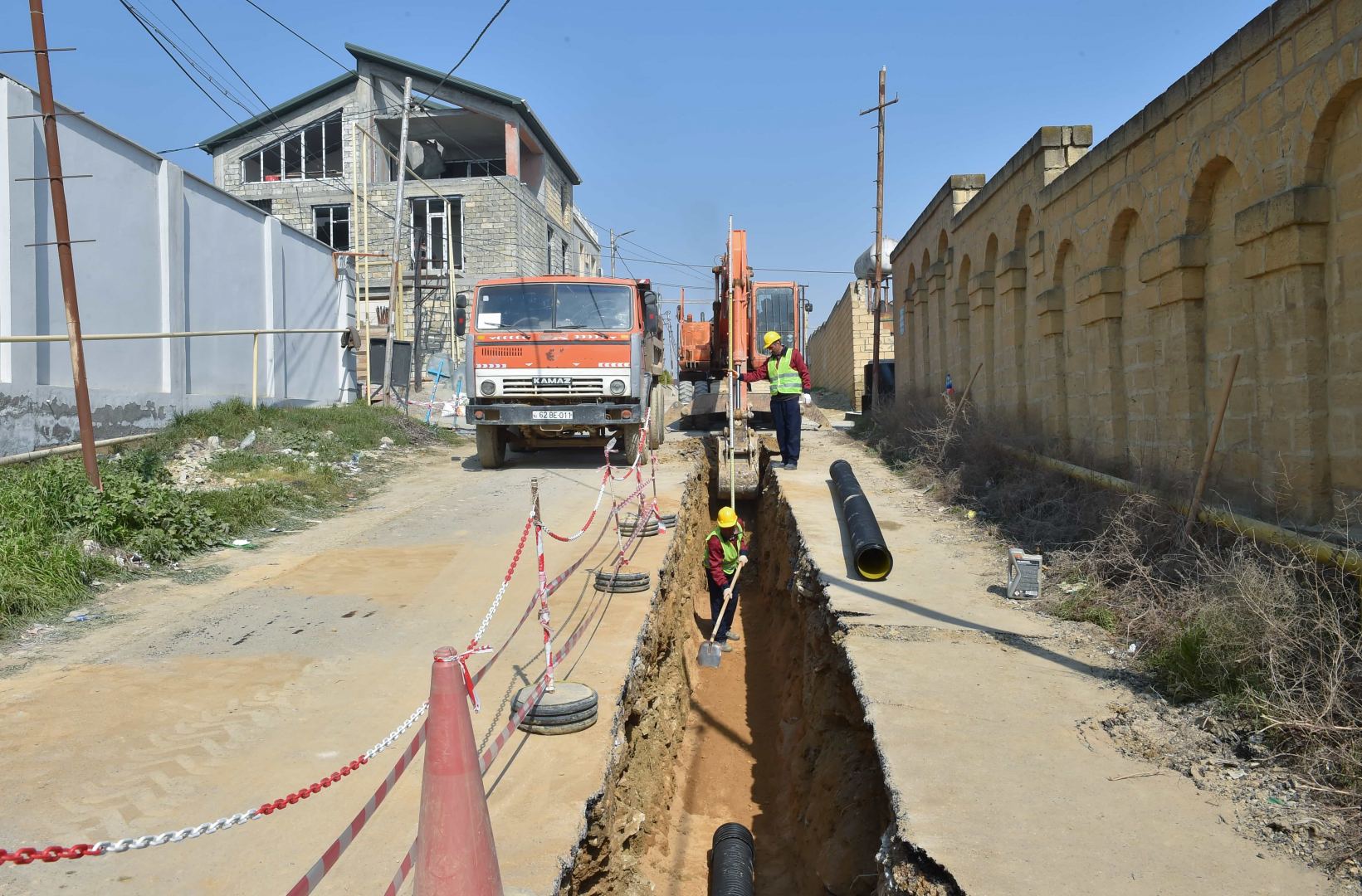 Badamdarın sürüşmə zonasında içməli su şəbəkəsi yaradılır - FOTO