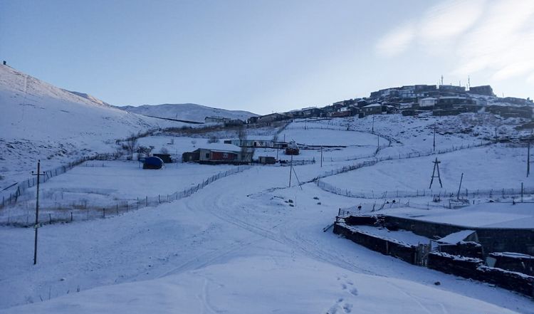 Qaxa 15 sm qar yağıb - Faktiki hava
