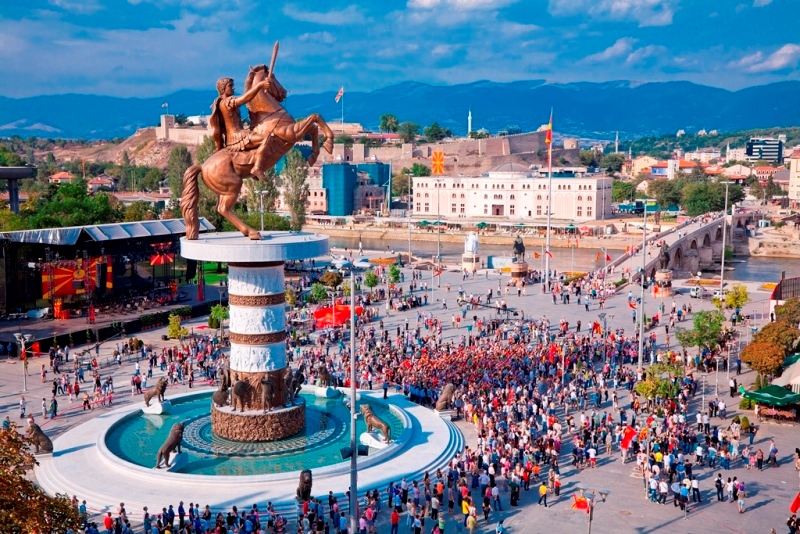 Şimali Makedoniyada fövqəladə vəziyyət elan edildi