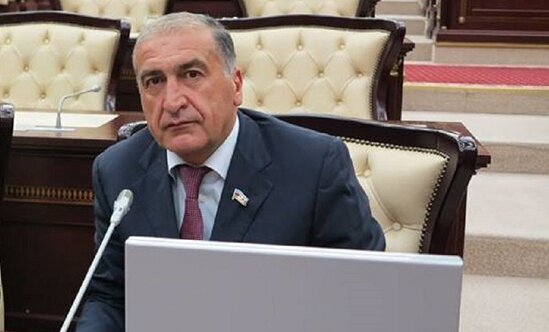 İqbal Məmmədov: “Prezidentdən nümunə götürüb koronavirusla birgə mübarizə aparmalıyıq”