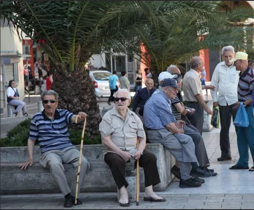 Moskvada 65 yaşdan yuxarı insanlara  birdəfəlik yardım ayrıldı
