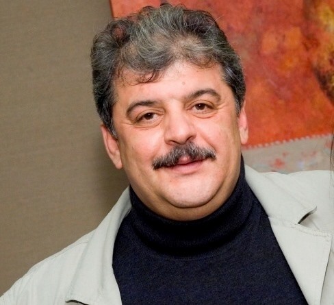 Xəlifə Harun ər-Rəşidlə eyni gündə doğulan bəstəkar