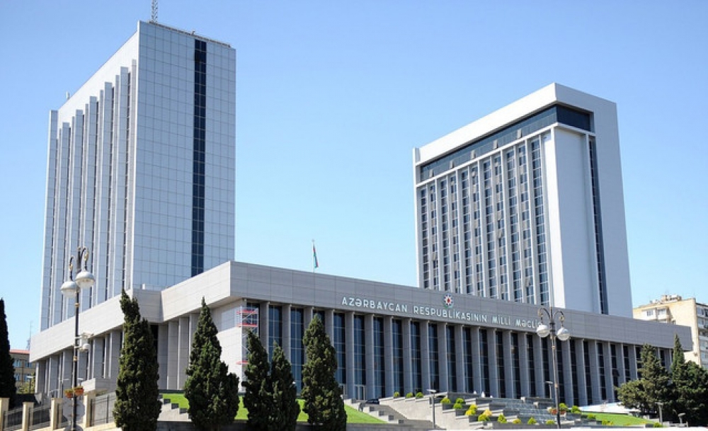 Azərbaycan parlamentində onlayn iclas 