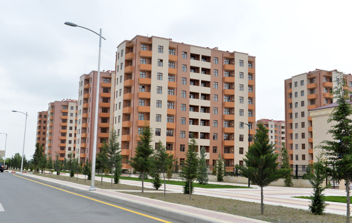Məcburi köçkünlər üçün yeni binalar tikiləcək