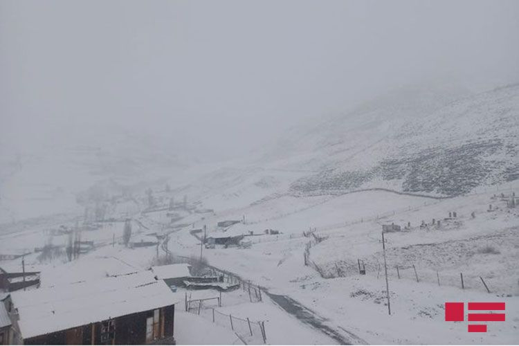 Qubaya qar yağıb - FOTO