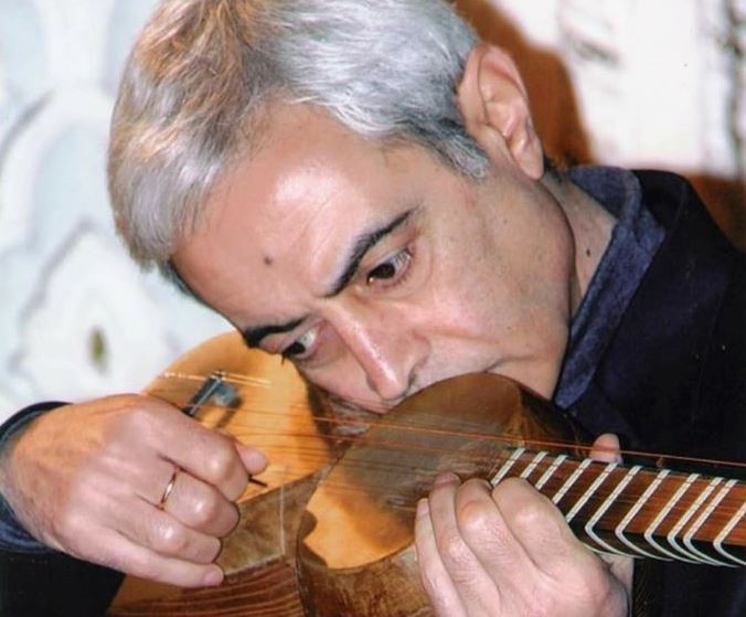 Zeynəb Xanlarovanı müşayiət etmiş tanınmış gitaraçı vəfat edib  