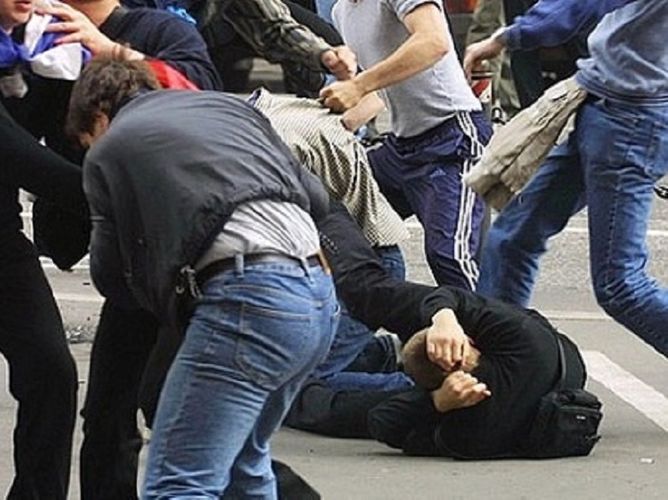Azərbaycanda kəndlilər arasında DAVA: 12 nəfər xəsarət aldı, 3 nəfər... - VİDEO