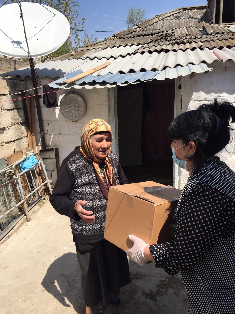 Hacıqabulda daha 157 ailəyə ərzaq yardımı olunub - FOTO
