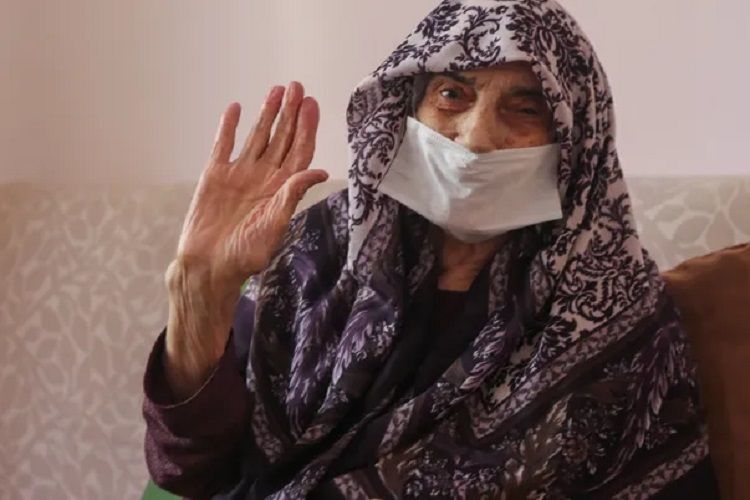 Türkiyədə koronavirusa yoluxmuş 107 yaşlı qadın sağaldı
