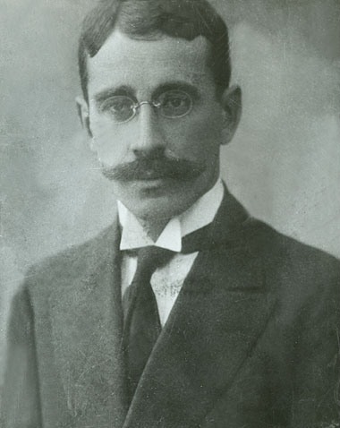 Bu gün ilk azərbaycanlı pediatr Əbülfəz Qarayevin doğum günüdür  