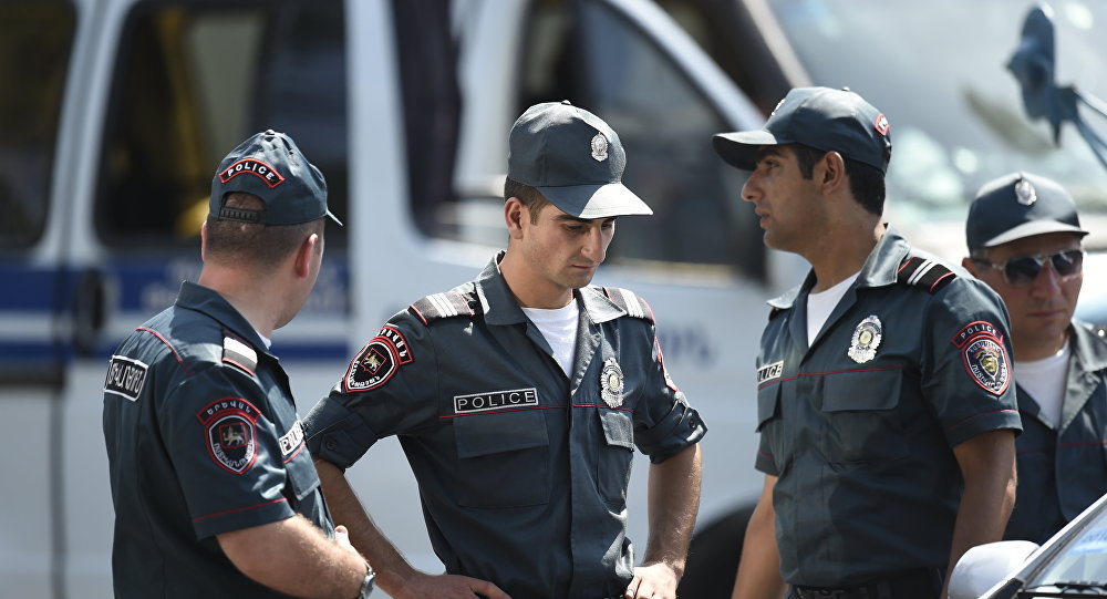 Ermənistanda 10 polis əməkdaşı koronavirusa yoluxub