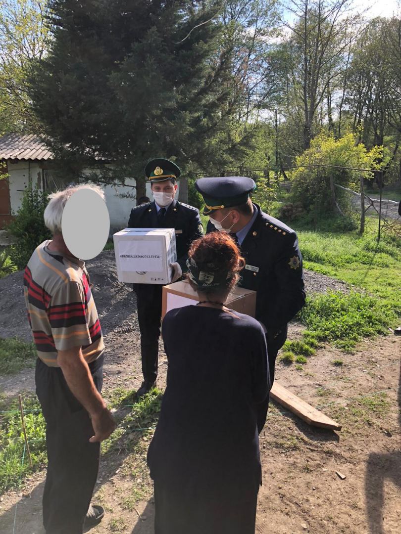 Mazımçay gömrük postunun əməkdaşları aztəminatlı ailələrə yardım ediblər-FOTO+VİDEO