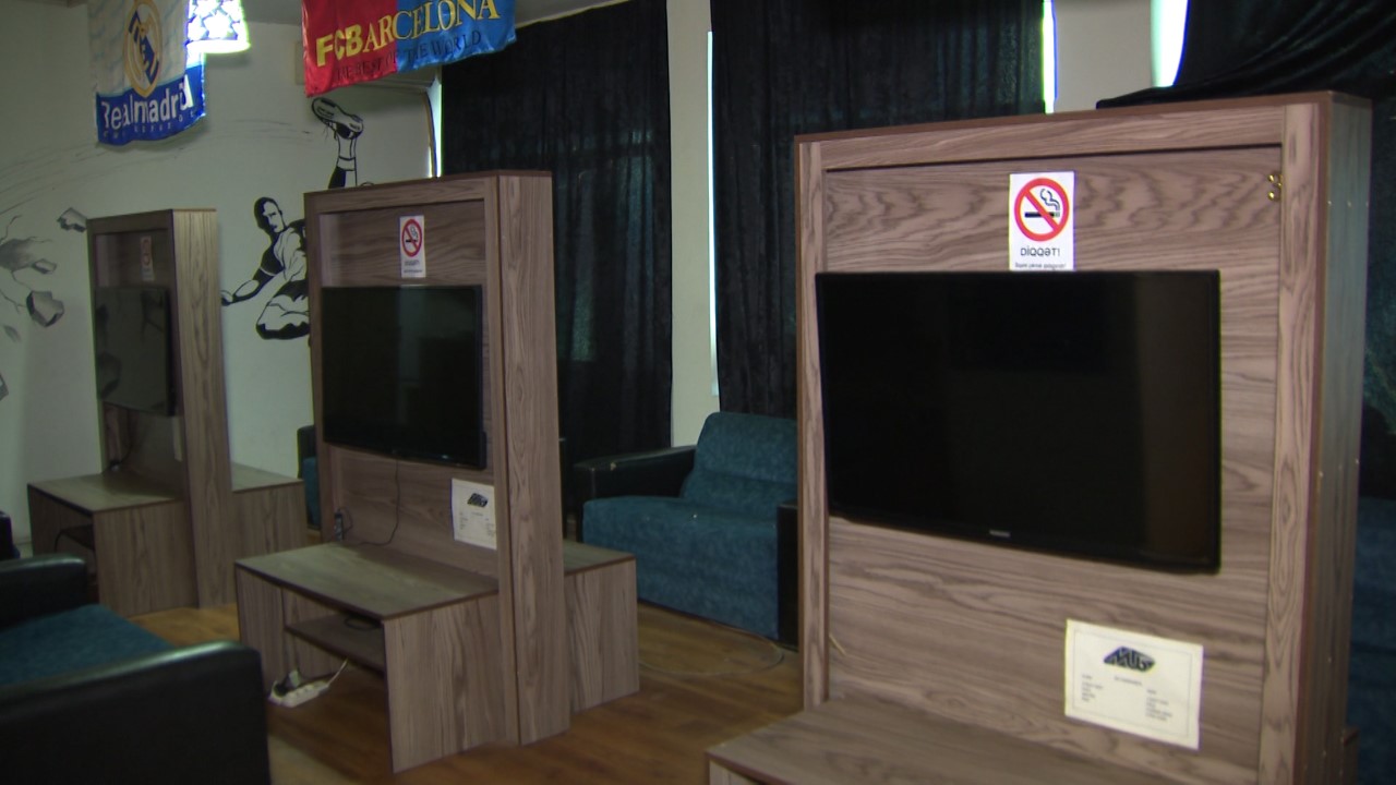Binəqədidə “play station”ın rəhbəri və müştəriləri saxlanıldı - FOTO