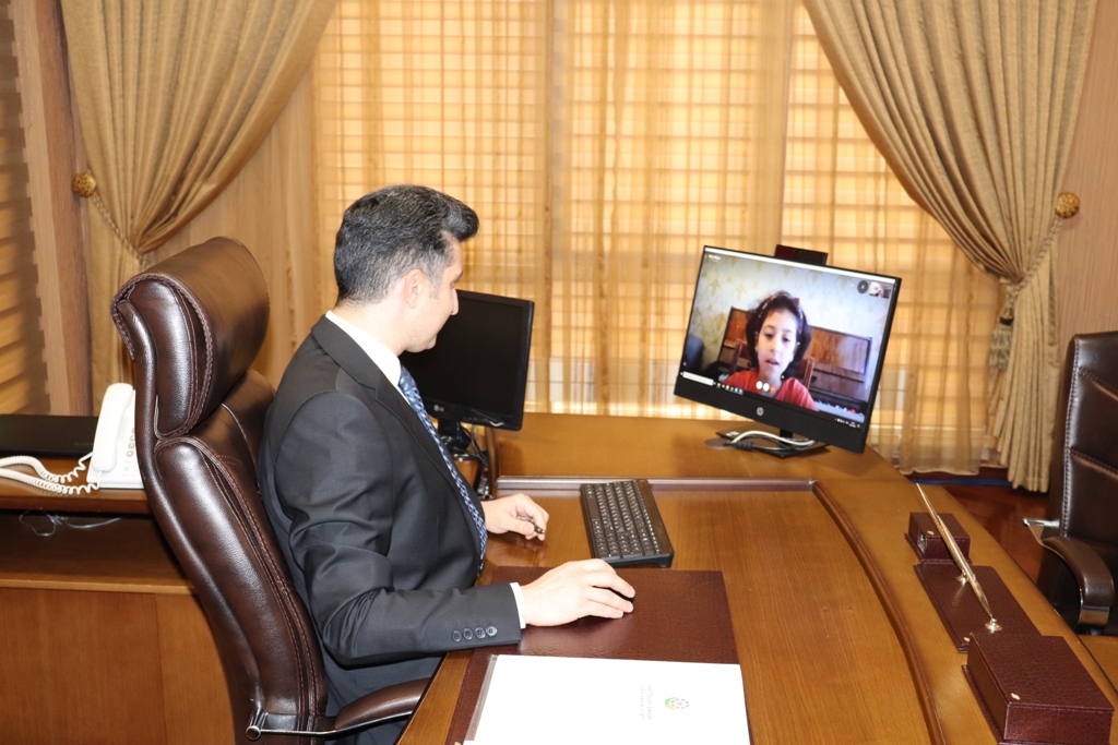 İcra başçısı qalibləri onlayn təbrik etdi - FOTO