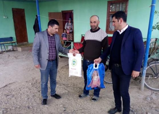 Azərbaycan Qaçqınlar Cəmiyyəti Saatlıda Ahıska türklərinə yardım etdi - FOTO