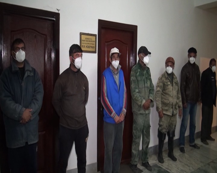 Karantini pozan çayxana sahibi və 7 müştəri cərimələndi
