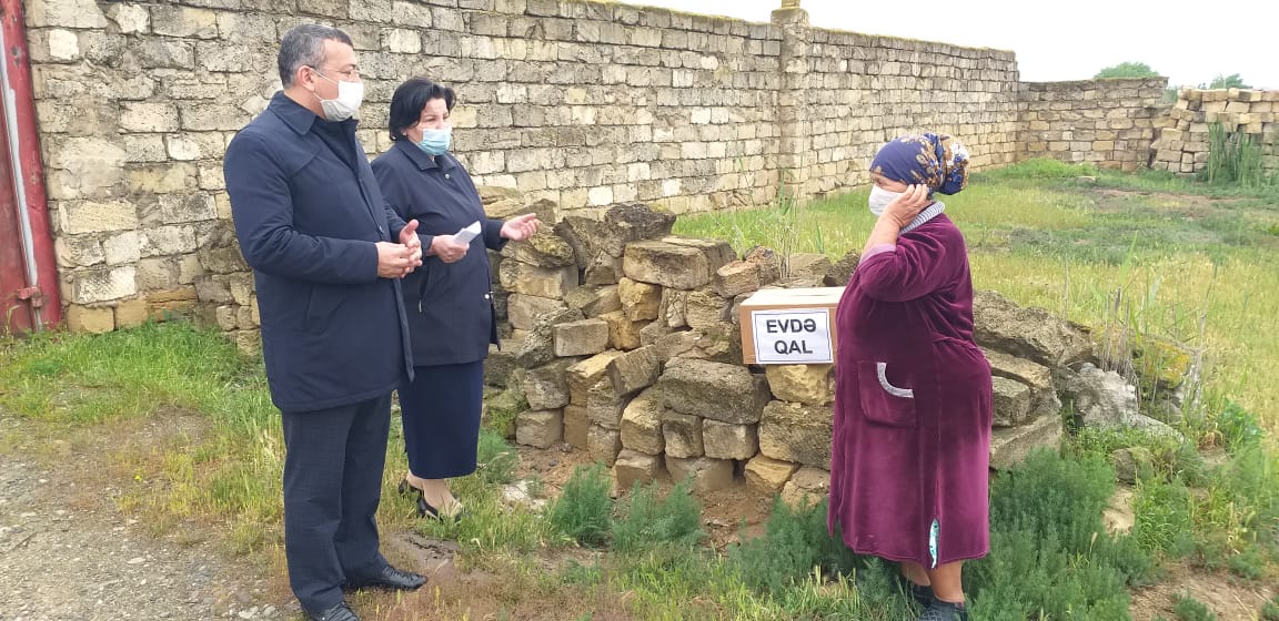 Hacıqabulda aztəminatlı ailələrə ərzaq yardımı davam edir - FOTO