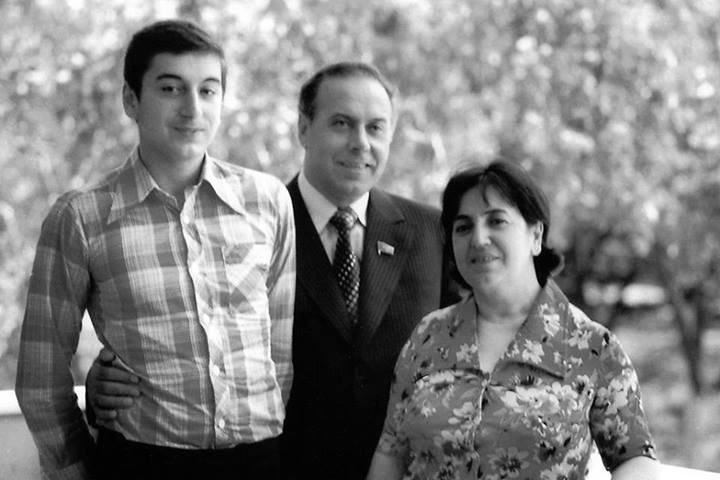 Layiqli övlad, etibarlı həyat yoldaşı, fədəkar ana, peşəkar həkim - Zərifə xanım Əliyeva