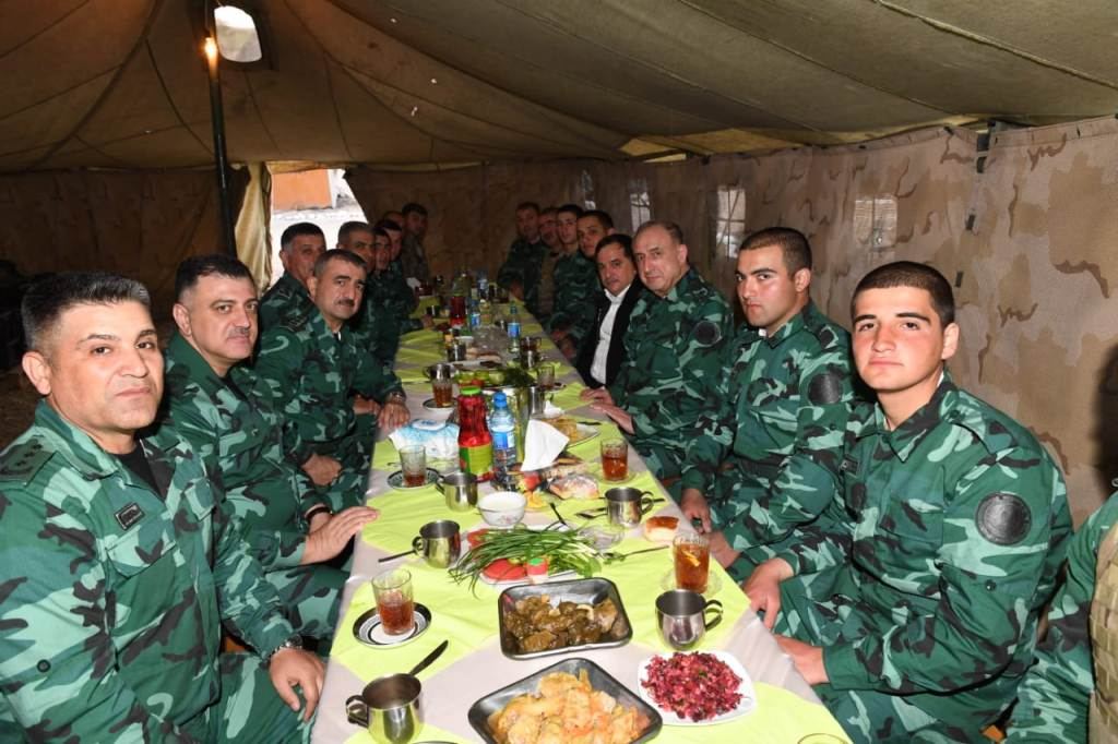 Generallar Məhərrəm Əliyevlə Elçin Quliyev Ermənistanla sərhədə gedib - FOTO