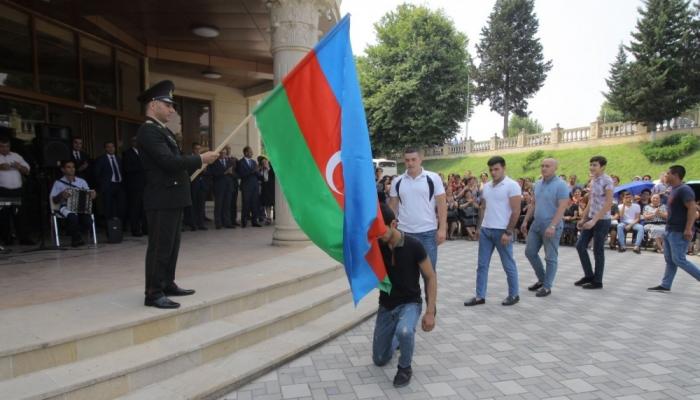 Azərbaycanda hərbi xidmətə çağırış başladı