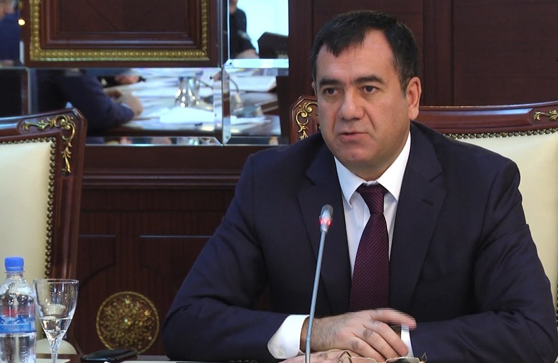 “Bir icra başçısı həbs olunur, digəri əvvəlki formada rüşvət alır” - Deputat