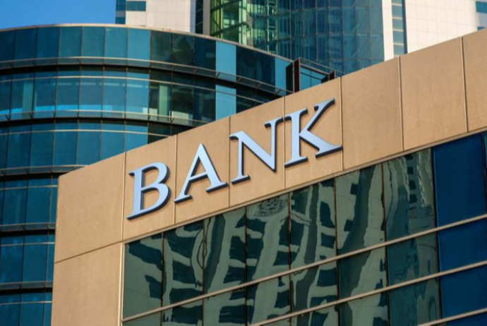 Elman Rüstəmov “AGBank”la “NBCBank”ın taleyindən DANIŞDI 