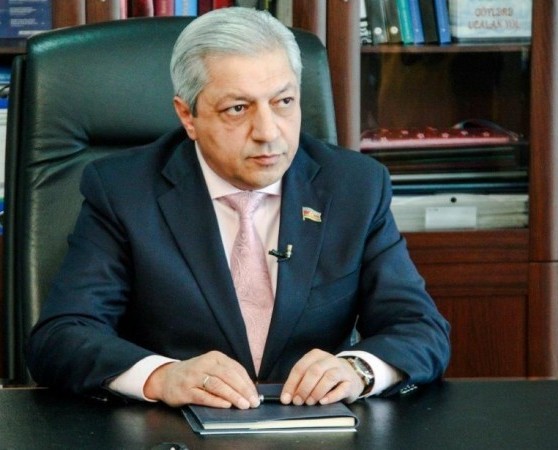 Azərbaycan siyasi islahatlar yolunda