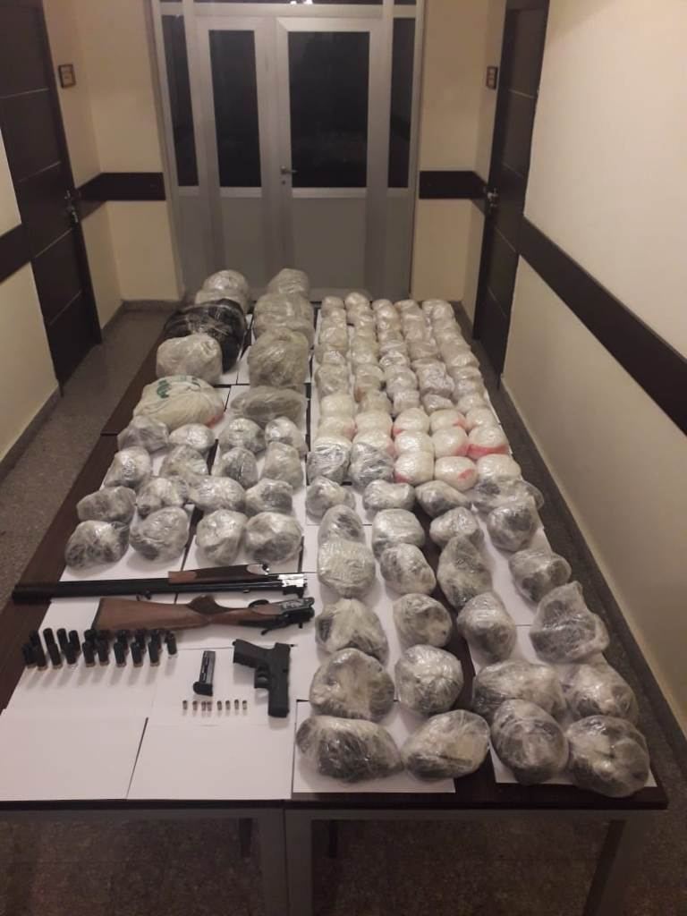 Azərbaycanda sərhəddə insident - 115 kq heroin, silah götürüldü - FOTOLAR