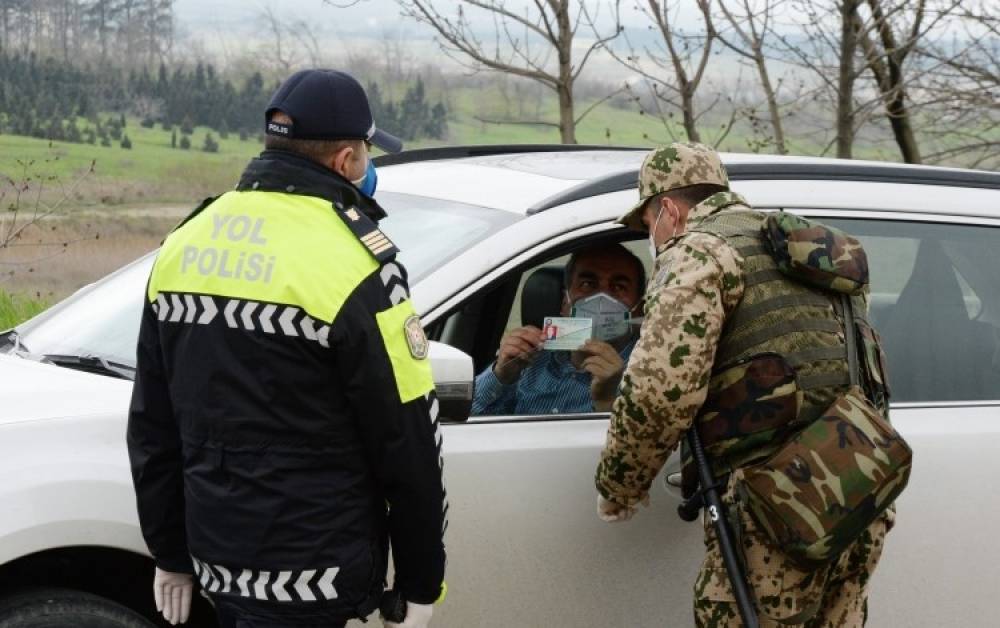 Yol polisi karantin rejimini pozan daha 486 nəfəri CƏRİMƏLƏDİ