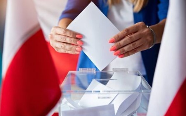Polşada prezident seçkiləri təxirə salındı