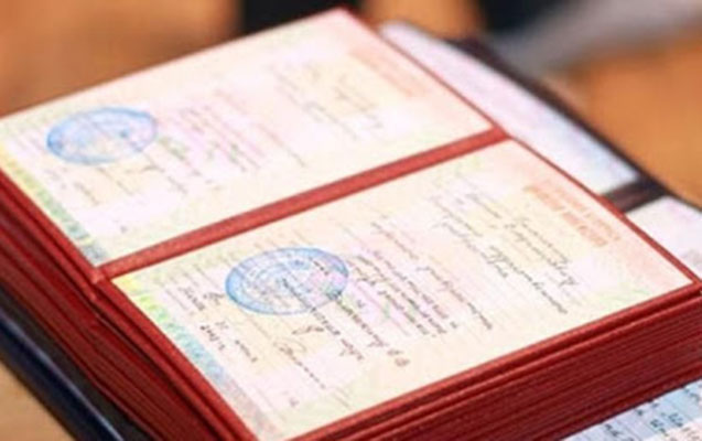 Diplomunu ala bilməyən məzunlara ŞAD XƏBƏR
