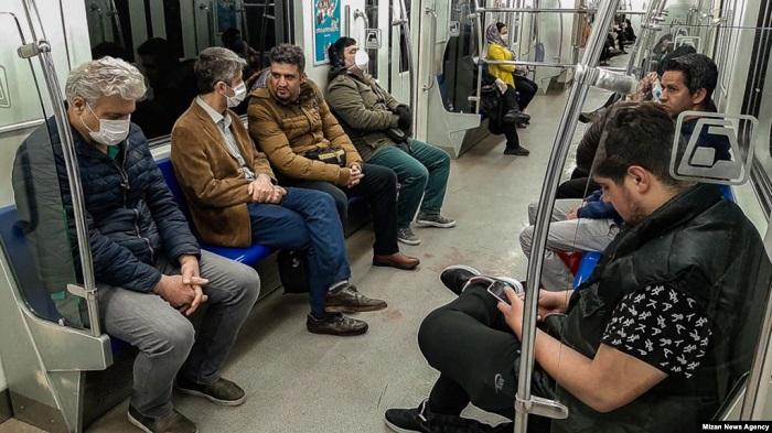 Metroda tibbi maskalardan istifadə məcburi olacaq - RƏSMİ
