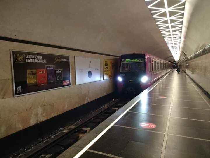 Bakı metrosunda yeni qaydalar - FOTOLAR